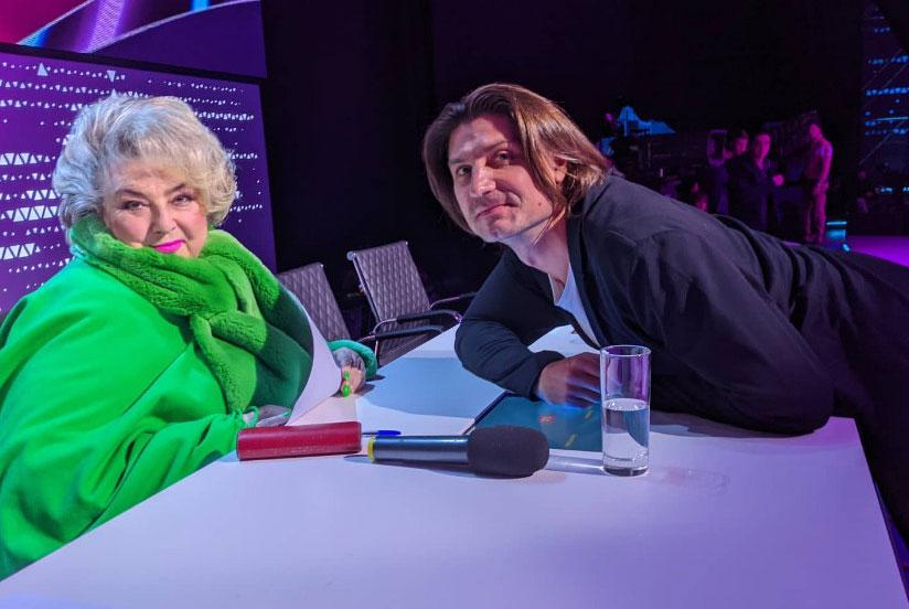 Tatiana Tarasova and Vitaliy Novikov - on the set of Ice Age